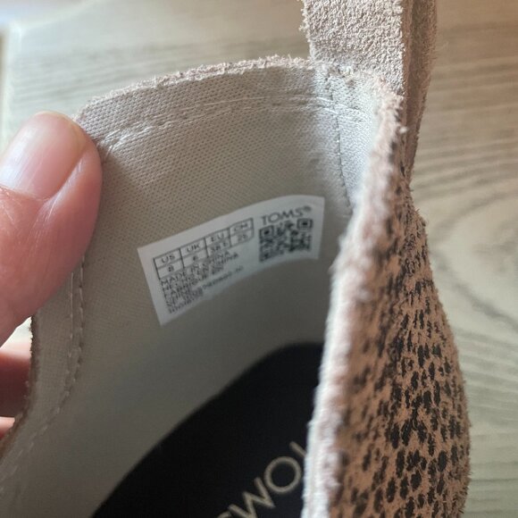 TOMS Women’s Kallie Pull-up Ankle Boots Macadamia Mini Cheetah Printed Suede - Picture 6 of 7